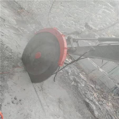 电动岩石液压锯技术参数 云南玉溪300型挖机圆盘锯