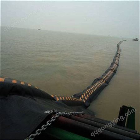 君鑫环保供应固体浮子式橡胶围油栏环境治理水面拦截用