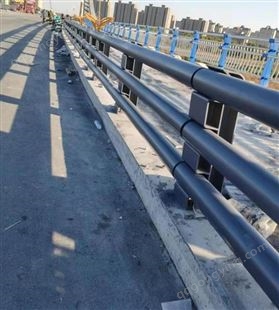桥梁防撞护栏 不锈钢材质 美观耐用 防护栏杆 鼎森金属