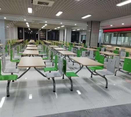 龙岗饭堂餐桌学校工厂食堂餐桌实体制造厂家直供