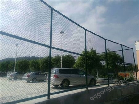 围网球场护栏网制作车间隔离网浸塑色花网制作厂