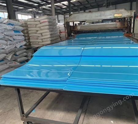 HDPE 聚乙烯板具有韧性高、 抗拉强度高、 耐磨性好等特点。