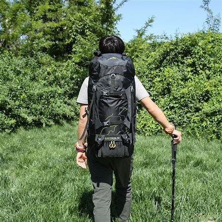 户外防水登山包大容量男士旅行运动定制LOGO背包多功能徒步双肩包